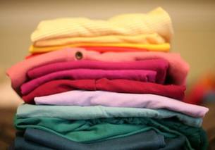fold clothes